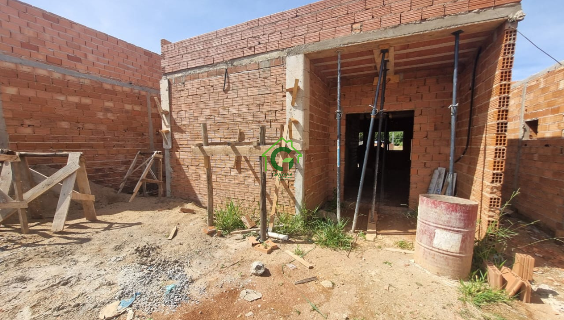 EM CONSTRUÇÃO – CASA A VENDA – JARDIM HELOISA